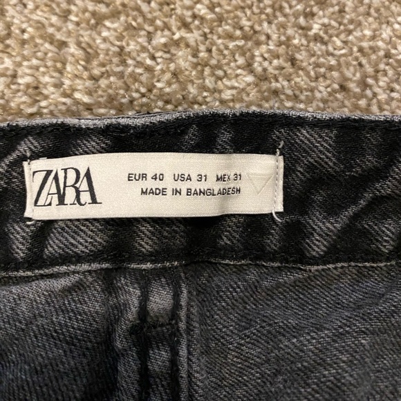 Zara Straight Fit Jeans - Picture 3 of 3
